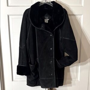 Vintage Dennis Basso Black Suede and Faux Fur Cozy Coat (Dry Cleaned)